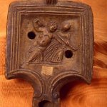 /oeuvres-antiques/fr/carrousel-detail/lampe-avec-bacchus-ivre-et-menade